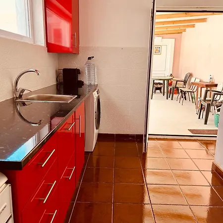 Mae Story Калдаш-да-Раинья